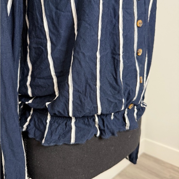 H&M Striped Off the Shoulder Sheer Long Sleeve Top (M) - Picture 5 of 9